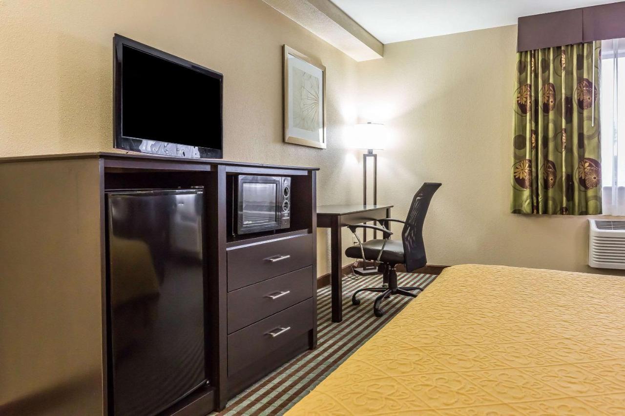 Quality Inn Mount Vernon, Il Exteriör bild
